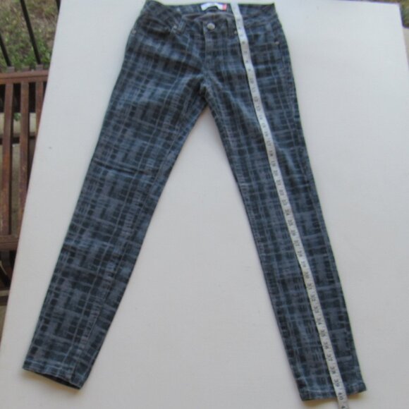 CAbi Women's Curvy Skinny Fit Jeans Mid Rise Stretch Tie Dye Grid Blue/Gray Sz 2 - Picture 9 of 12